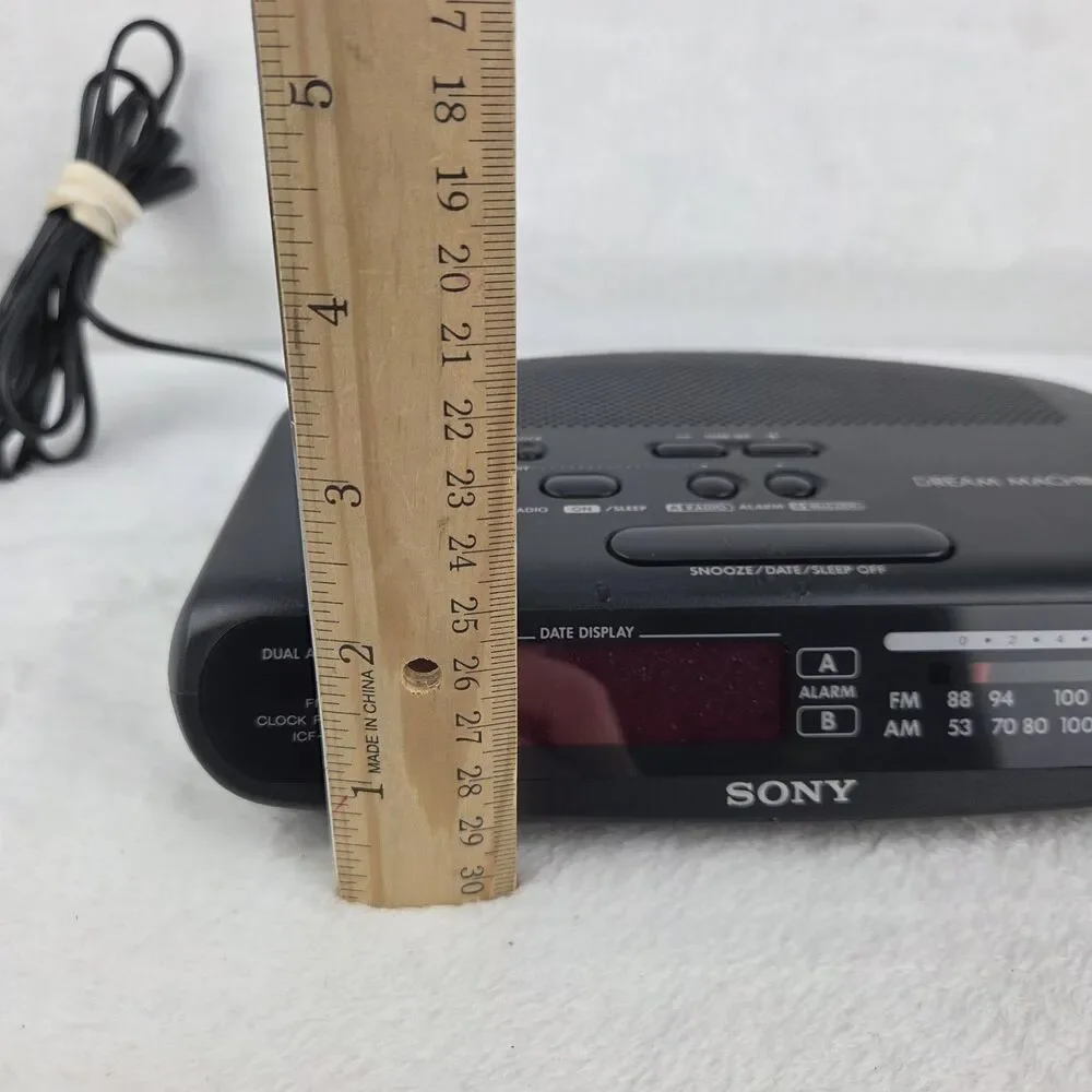 Vintage Sony Dream Machine ICF C370 Alarm Clock Radio Dual Alarm FM AM Tested